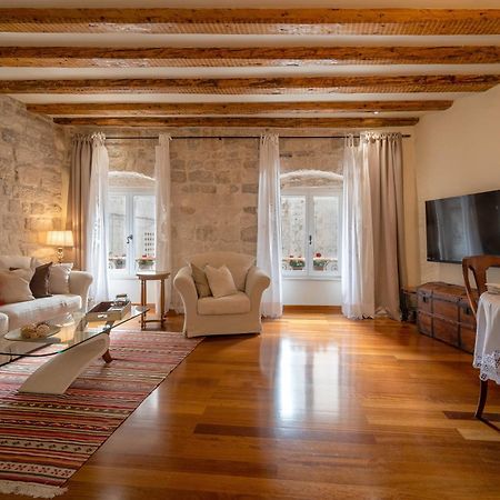 Stone Pearl Heritage Luxury Suite 斯普利特 外观 照片